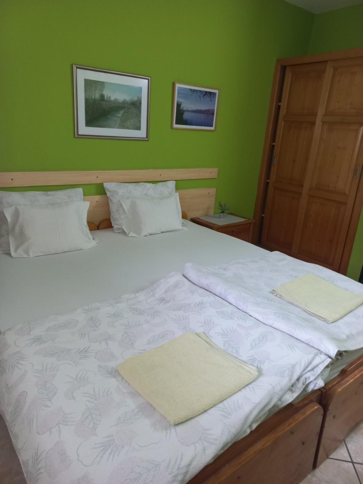 Hostel Bata Kanjiža المظهر الخارجي الصورة